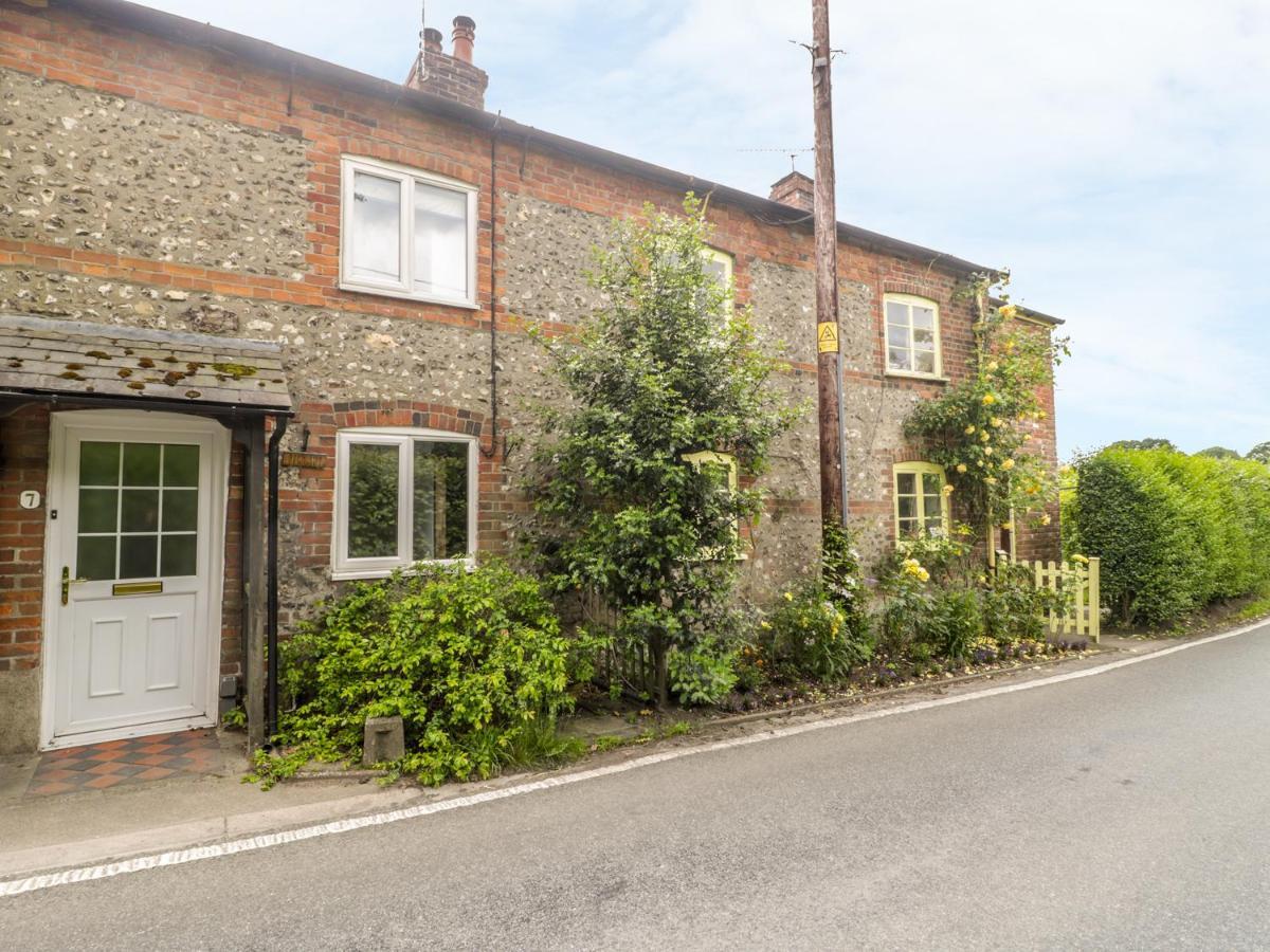 Apple Tree Cottage Shillingstone Екстериор снимка