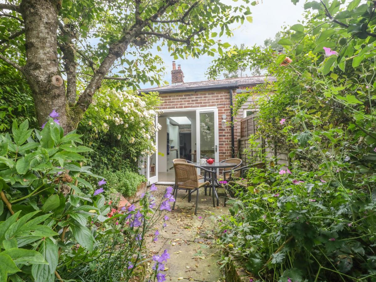 Apple Tree Cottage Shillingstone Екстериор снимка